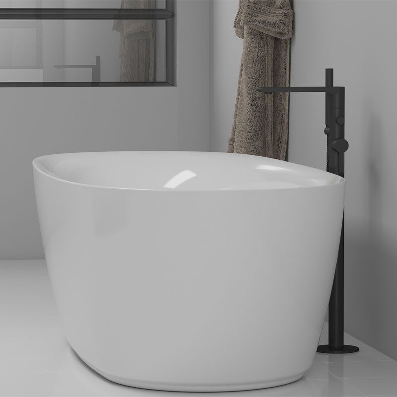 Freistehende Standarmatur für eine ovale Badewanne