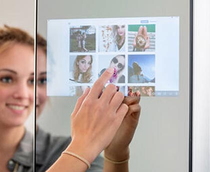 Smart Spiegel mit Bildschirm